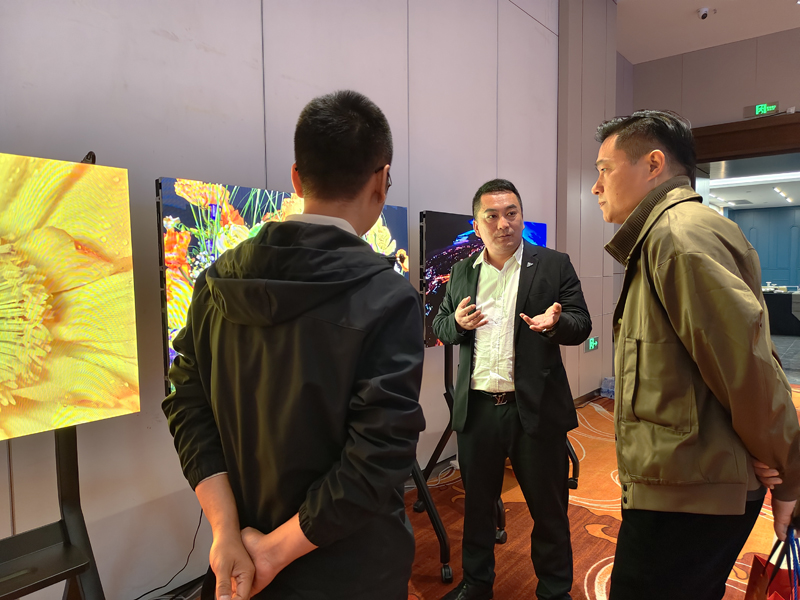 68ff158ecf699.jpg 2.jpg